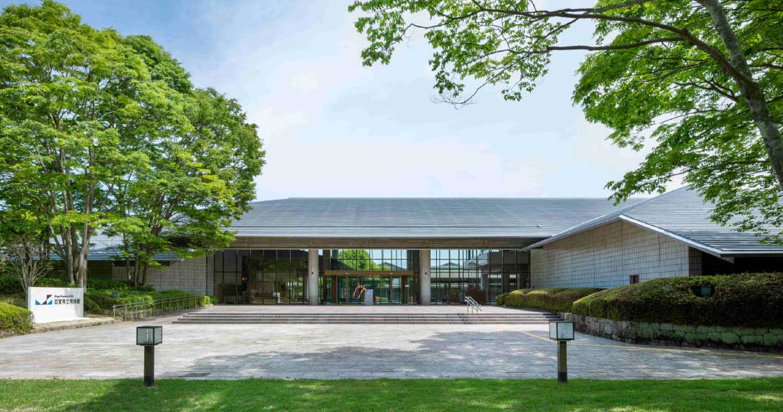 滋賀県立美術館